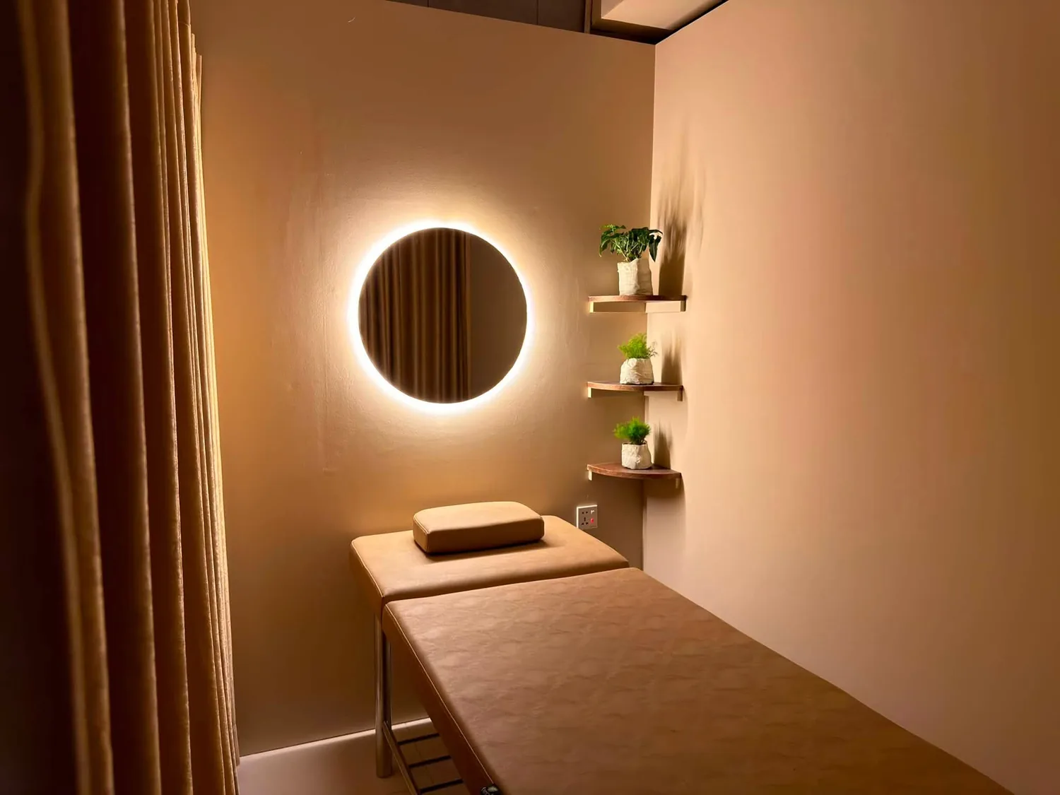 Amber Studio lounge